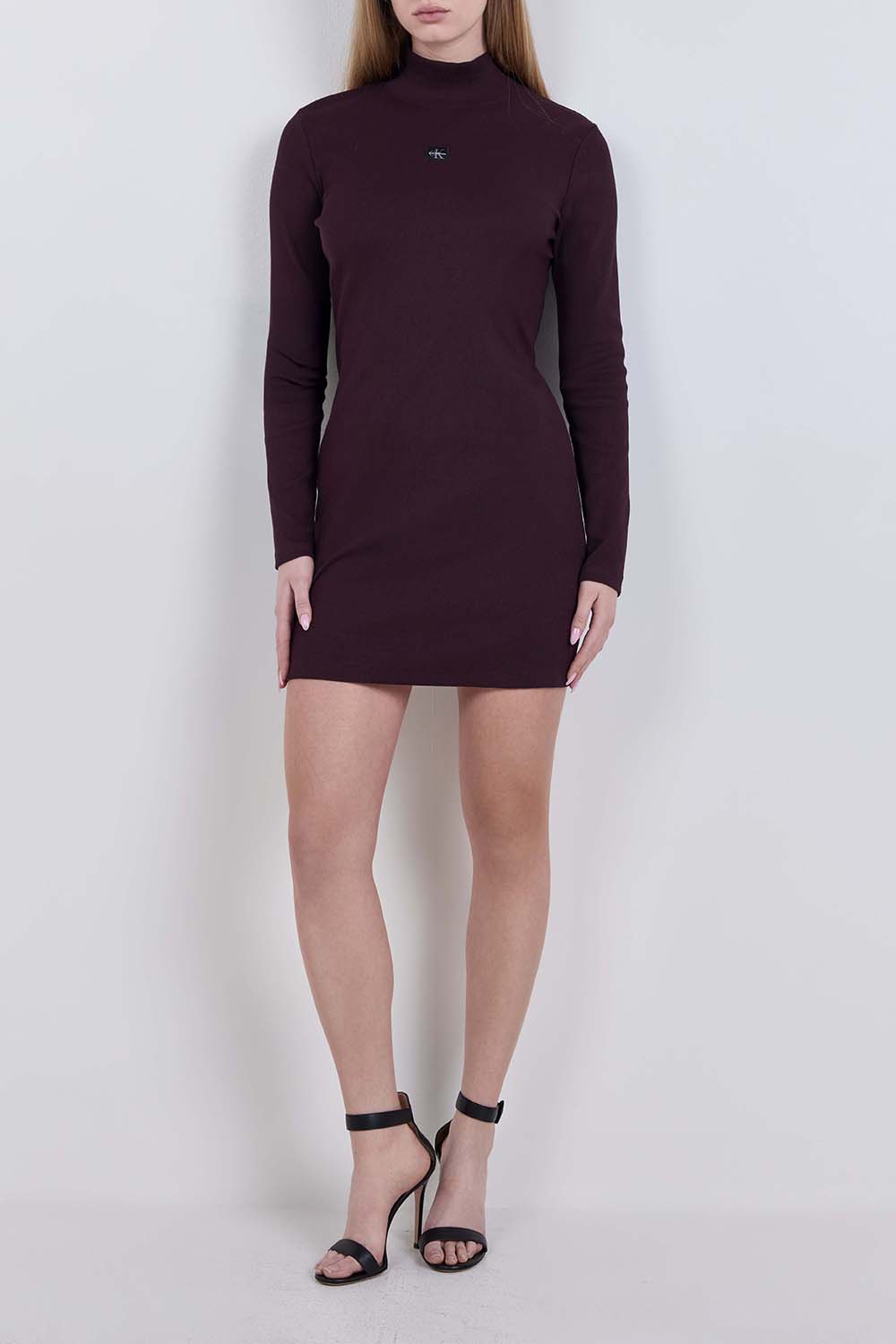 תמונת כל הלוק של שמלת מיני ריב